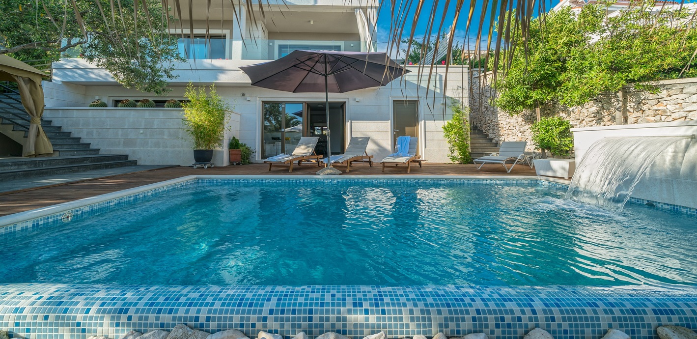 002 Orvas 24 Villa Lala