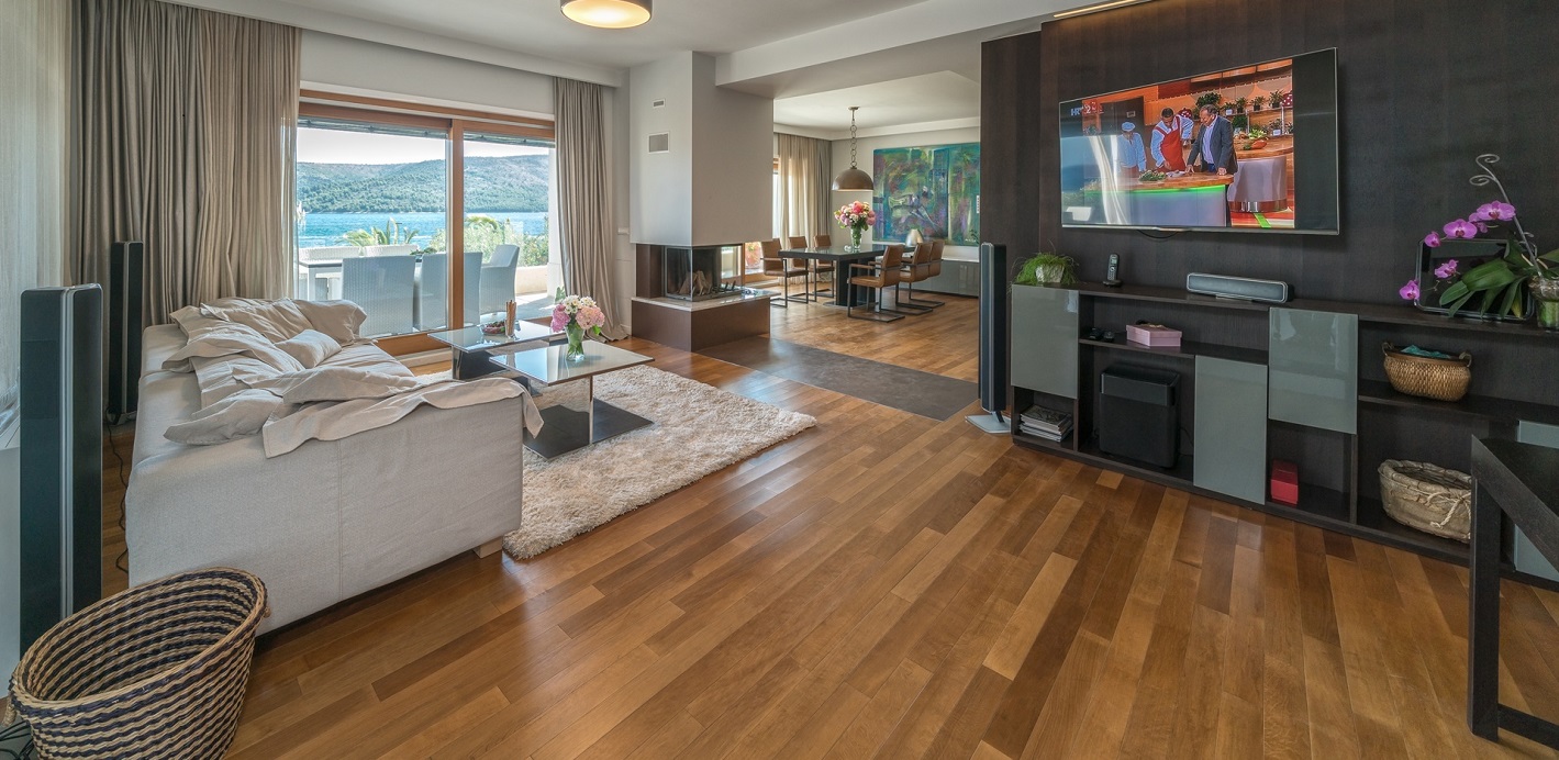 006 Orvas 24 Villa Lala