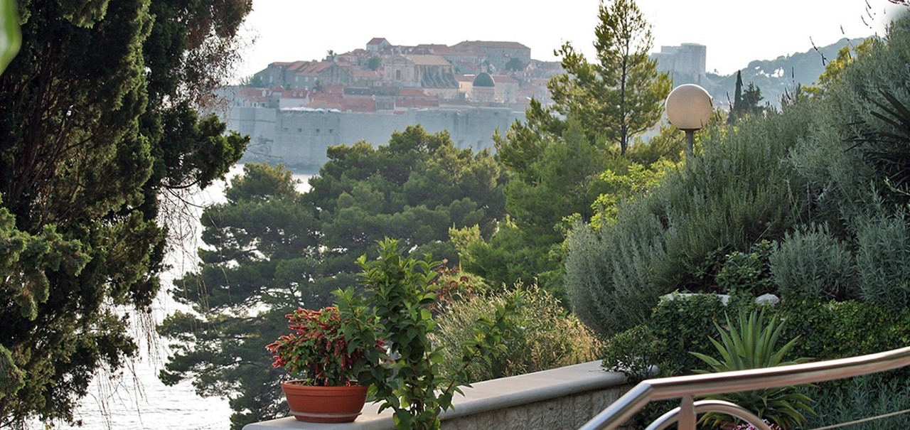 005 Orvas 32 Villa Andela