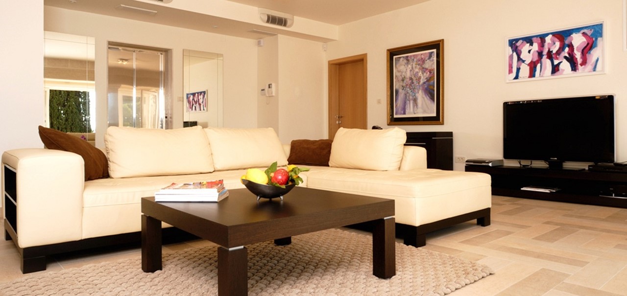 010 Orvas 32 Villa Andela