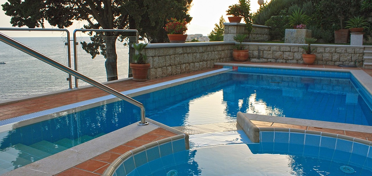 019 Orvas 32 Villa Andela