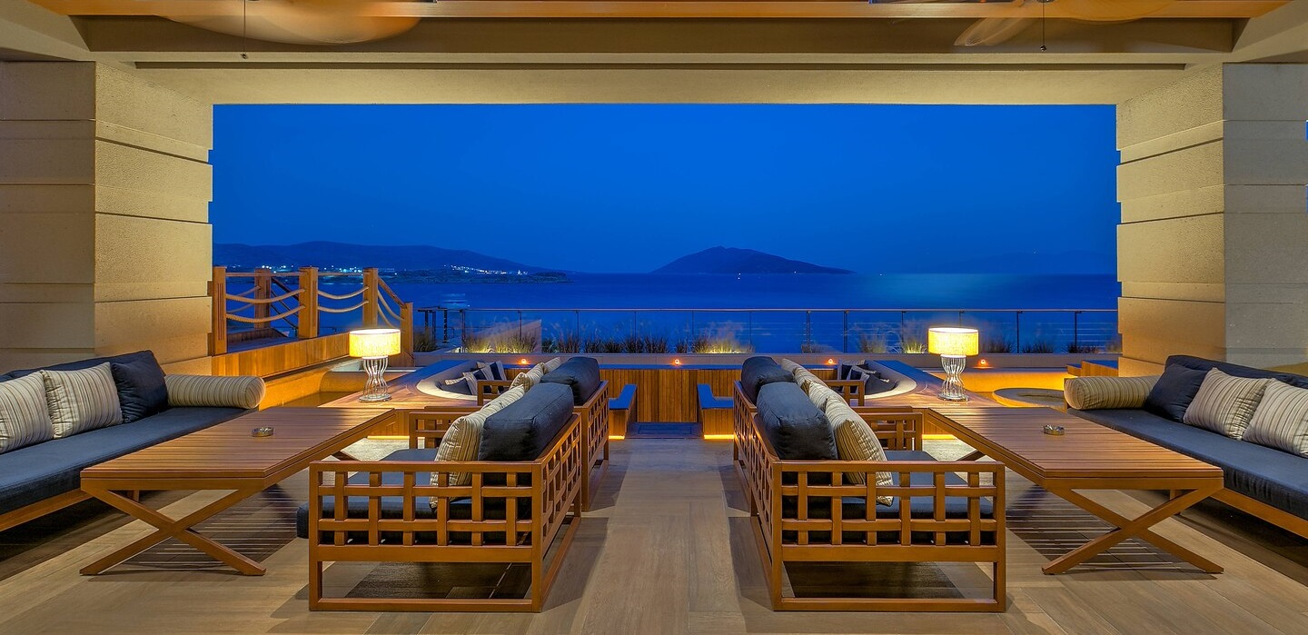 Bjvlc Glass Lounge 9535 Hor Clsc