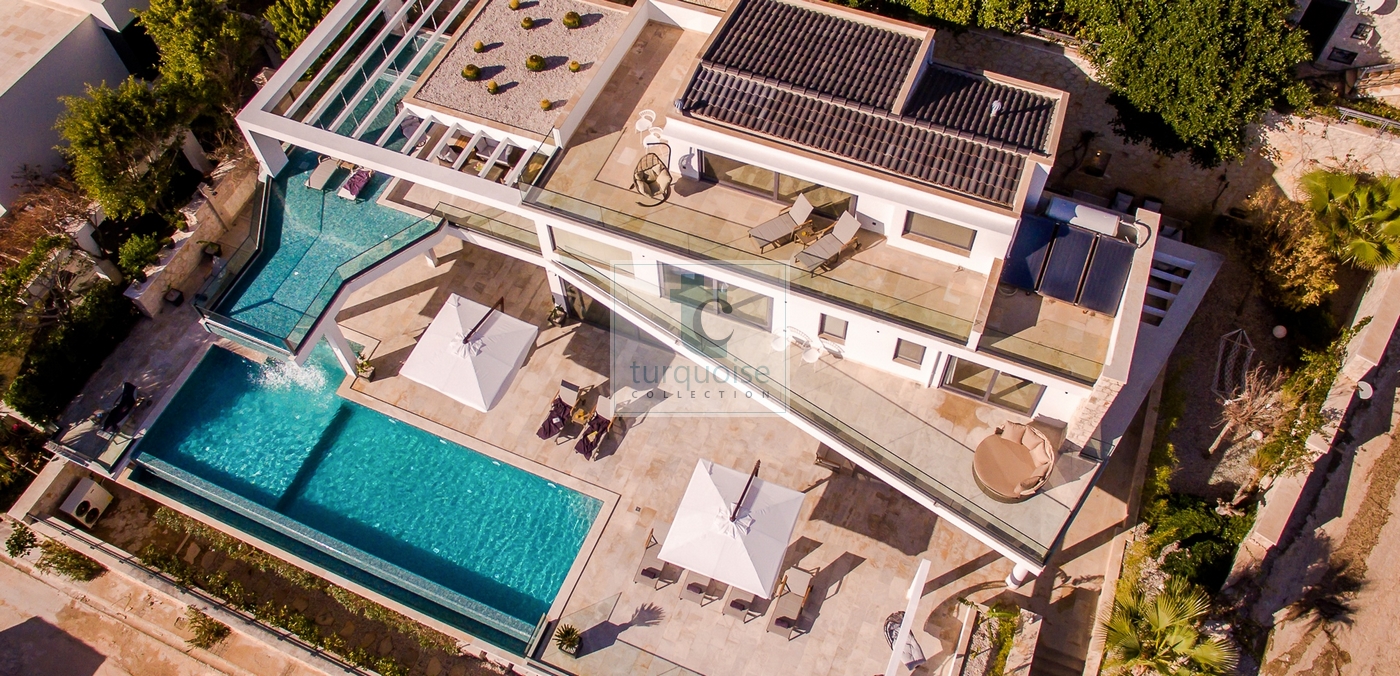 Villa Lavaya Exterior Drone 4