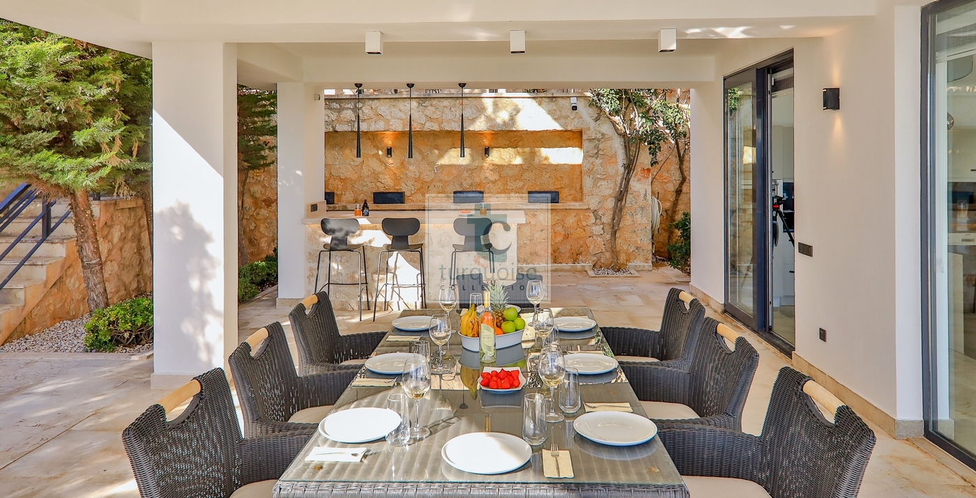 Villa Lavaya Bar And Dining Area Ground Floor