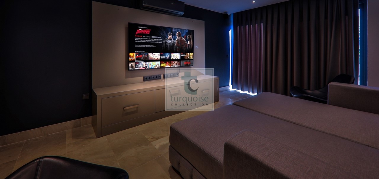 Media Room Or 7Th Bedroom 3