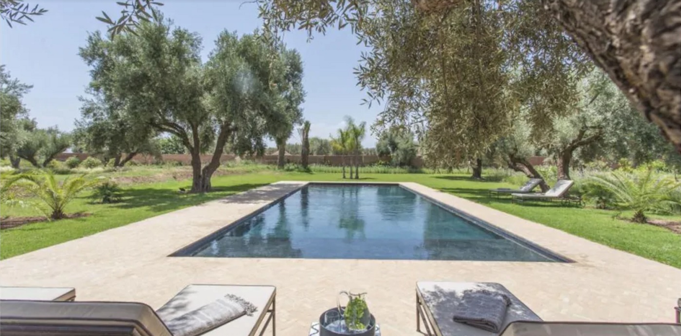 032 Villa Flo Outside