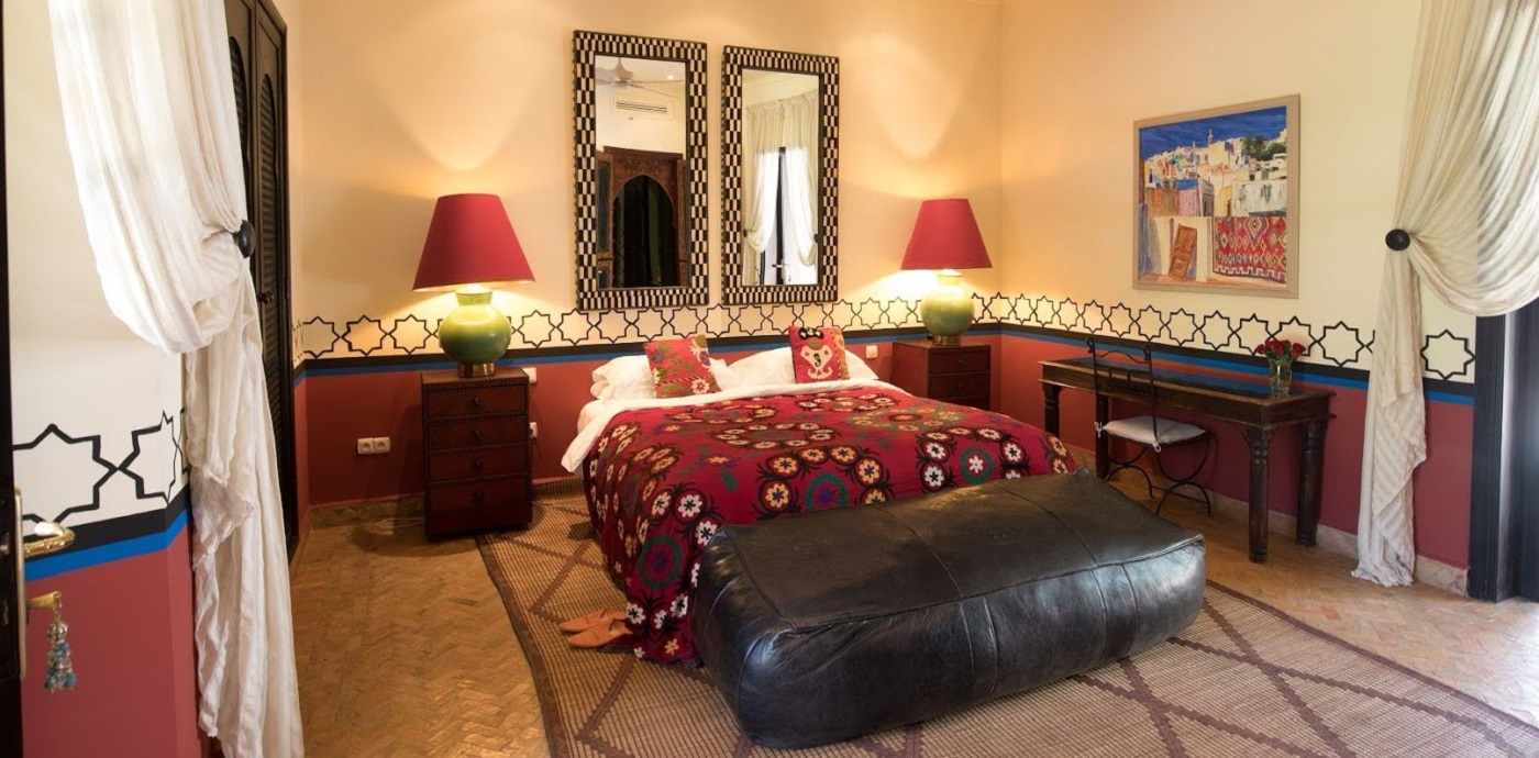 7 Bedroom With Mirrors