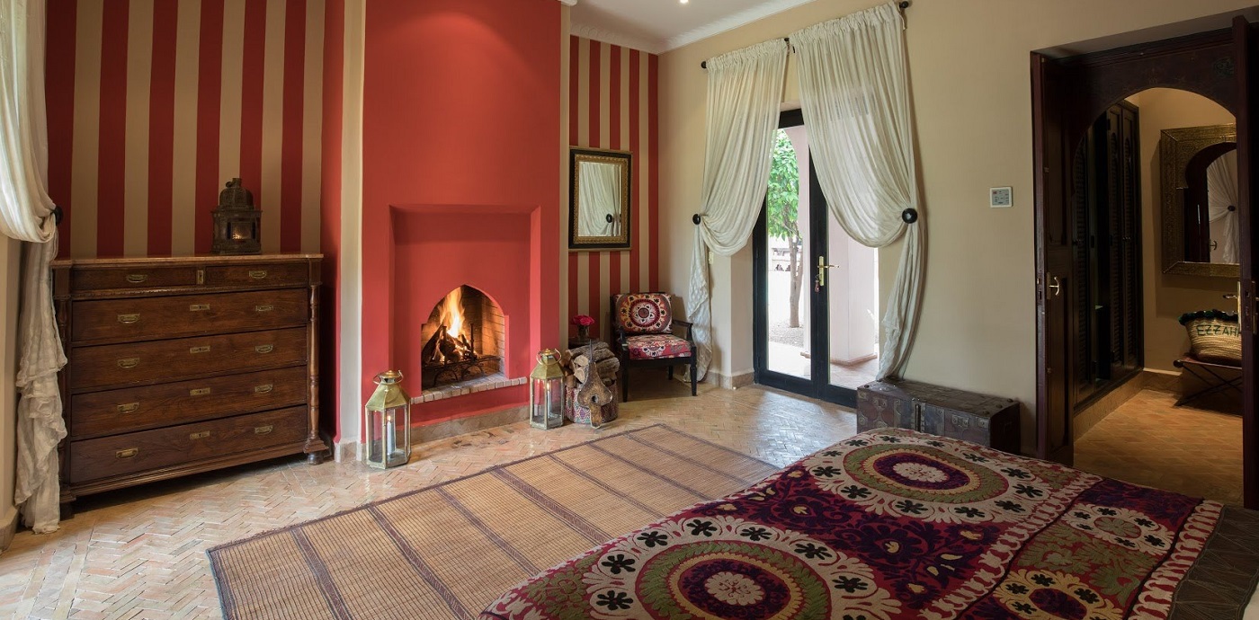 9Bedrrom With Stripes