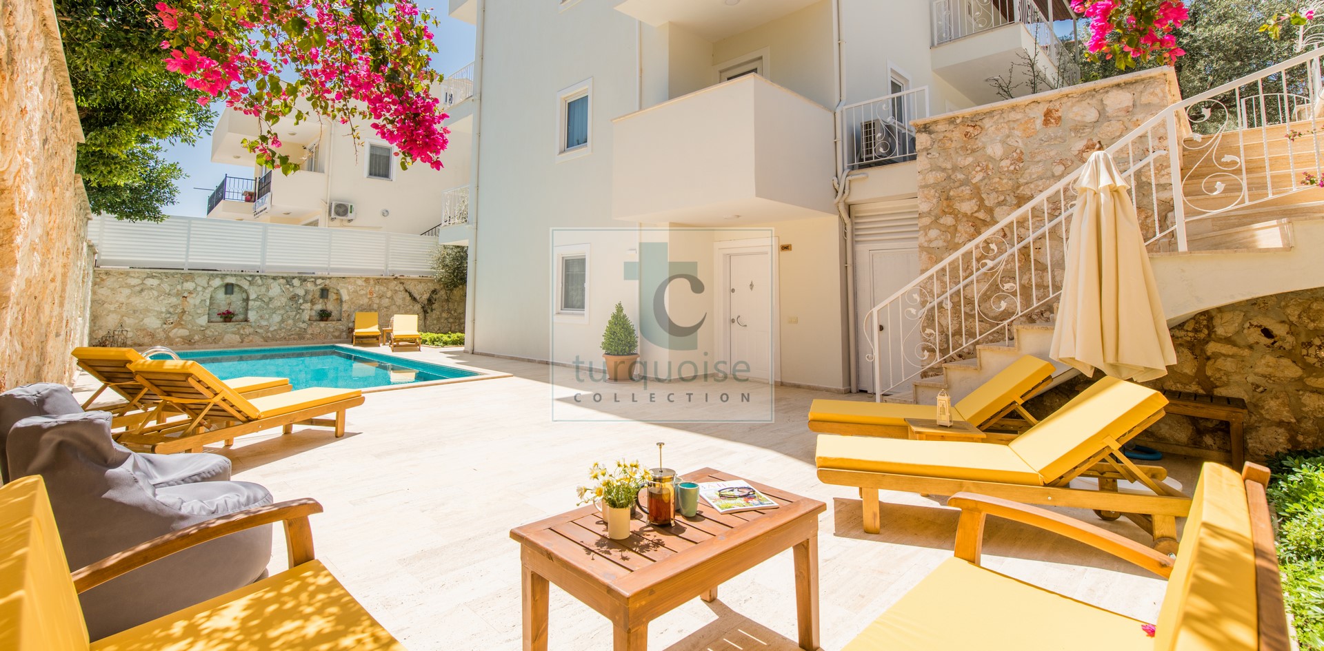 Garden Court Apartment The Turquoise Collection