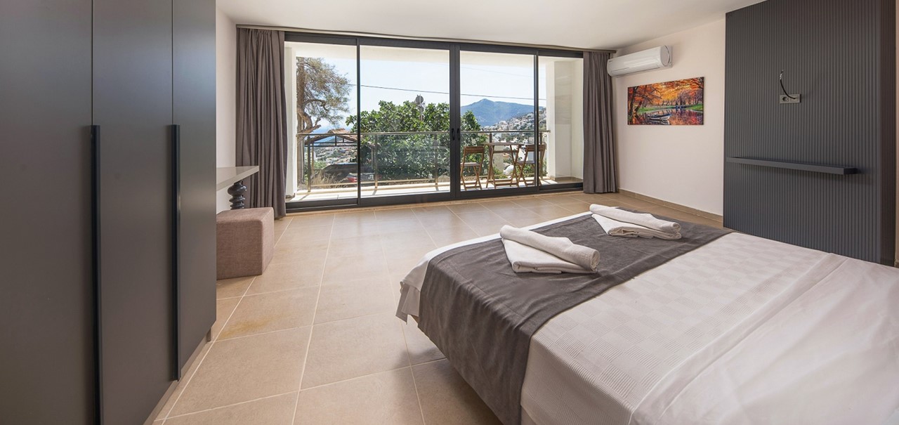 Basement Double Bedroom 2