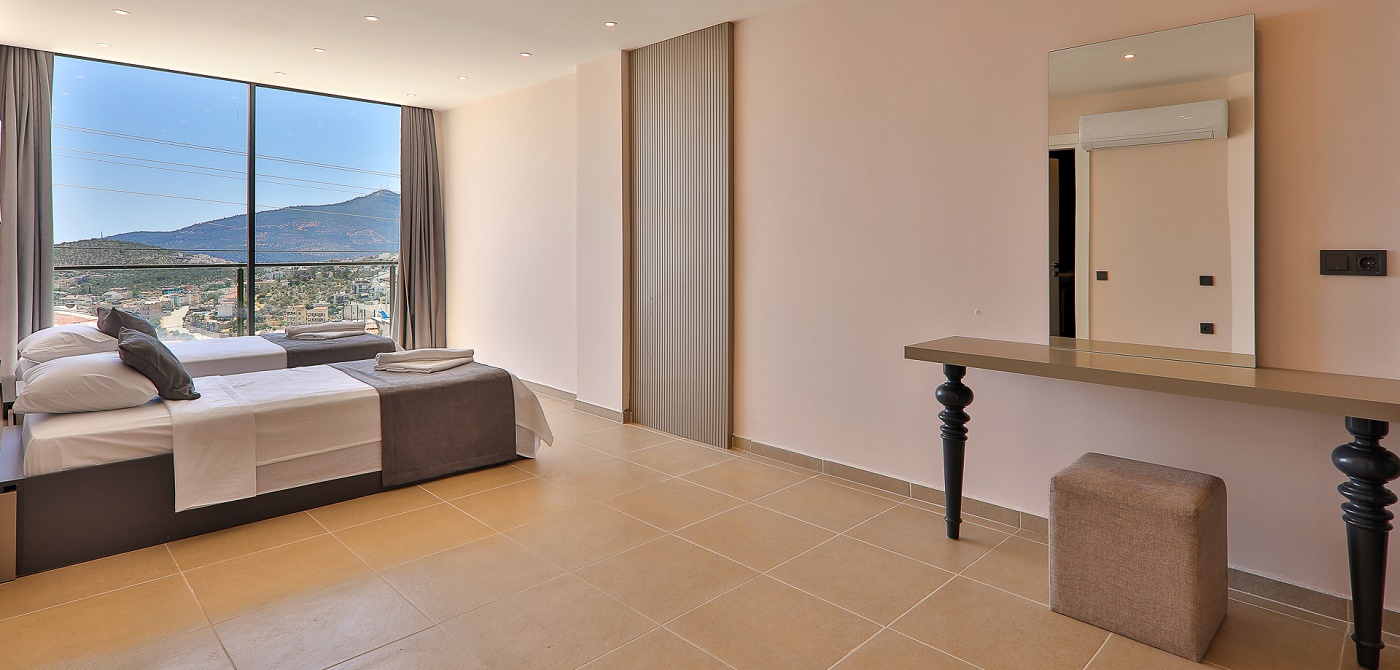 Basement Twin Bedroom 3