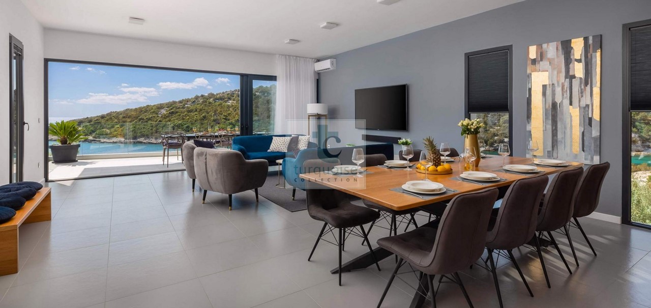 Villa Extravaganza 2