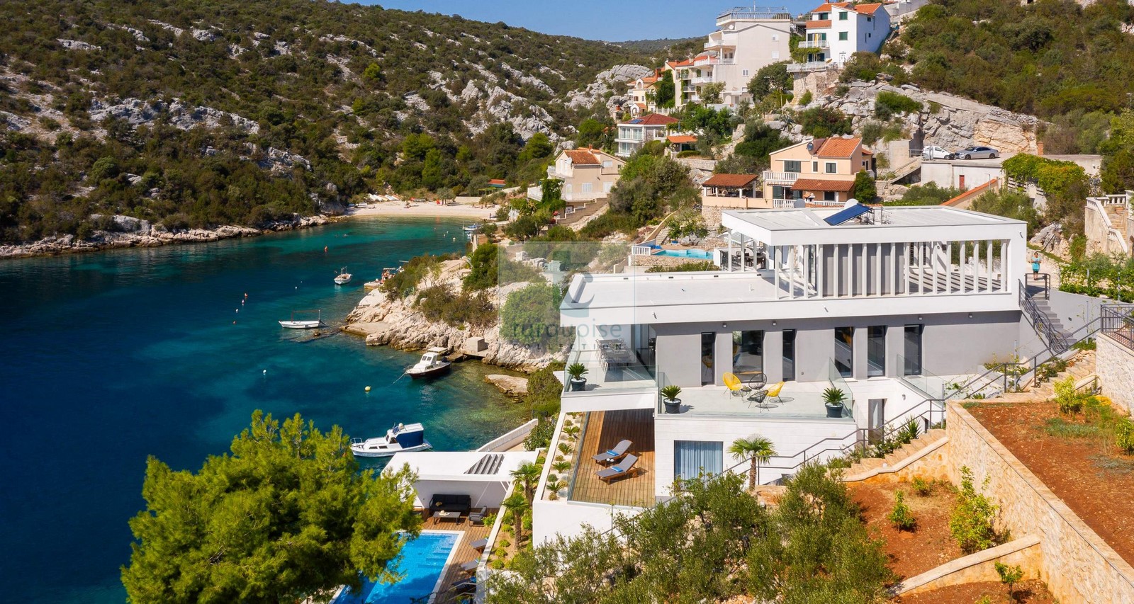 Villa Extravaganza 38