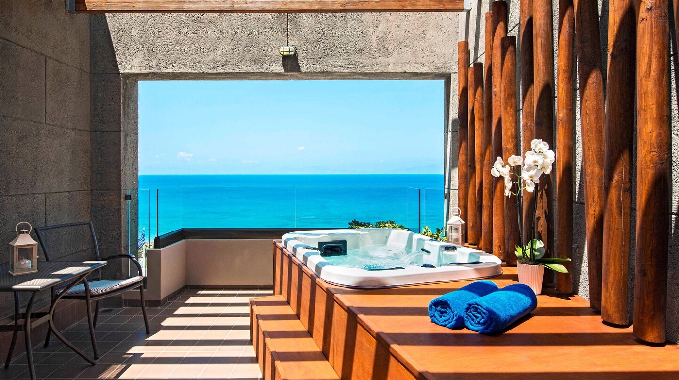 Aqua Veranda Daylight View