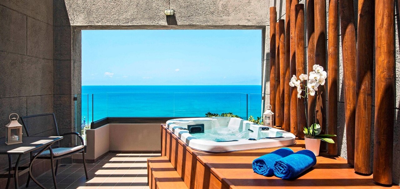 Aqua Veranda Daylight View