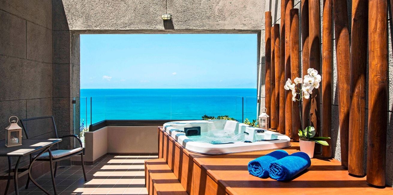 Aqua Veranda Daylight View