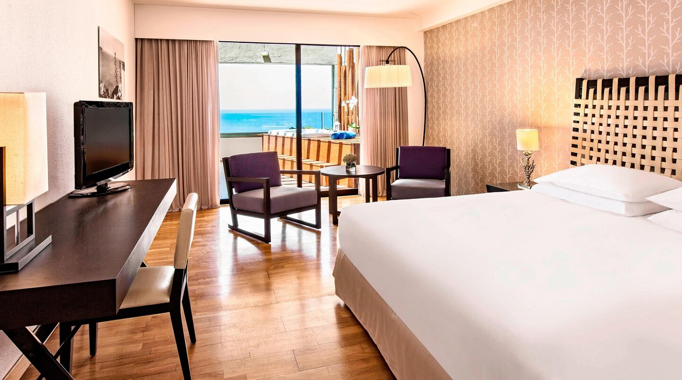 King Aqua Deluxe Room