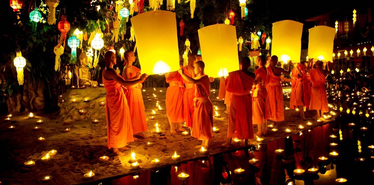 Loy Krathong Lantern Buddhist Monks Light Thailand 1369440 Pxherecom