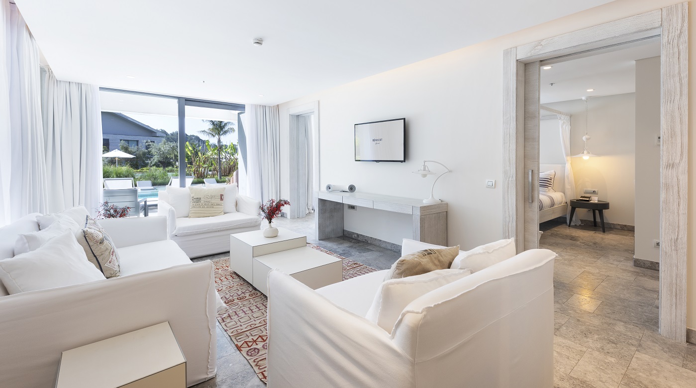 Premier Suite Pool Access Living Room