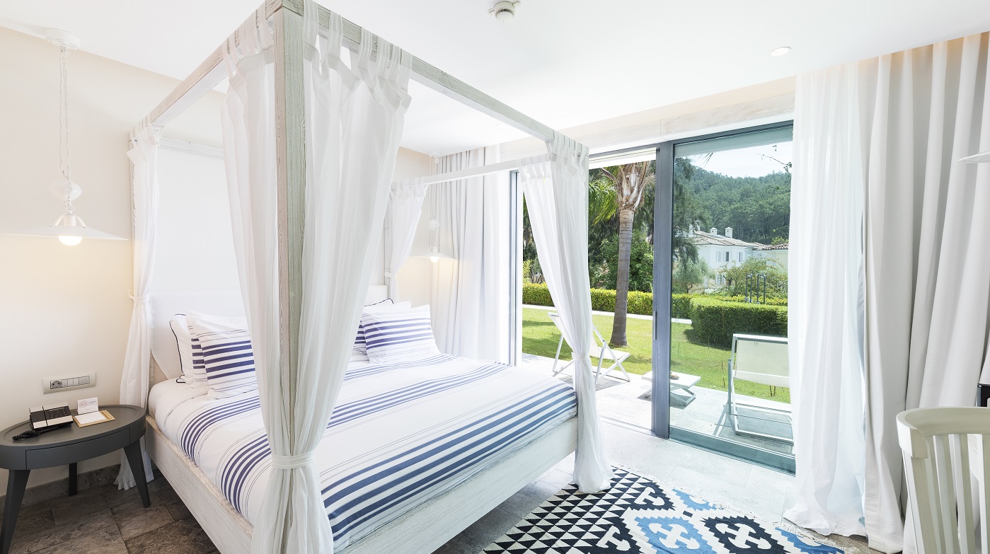 SUPERIOR GARDEN ACCESS