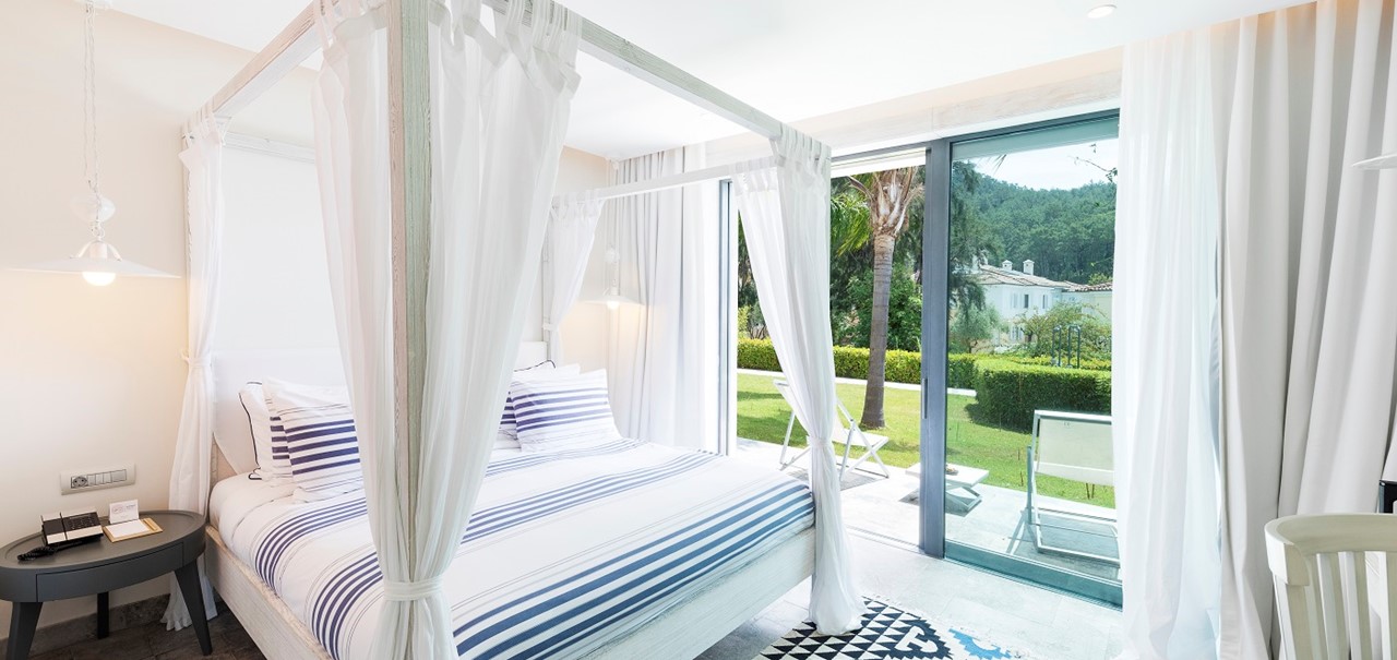 SUPERIOR GARDEN ACCESS