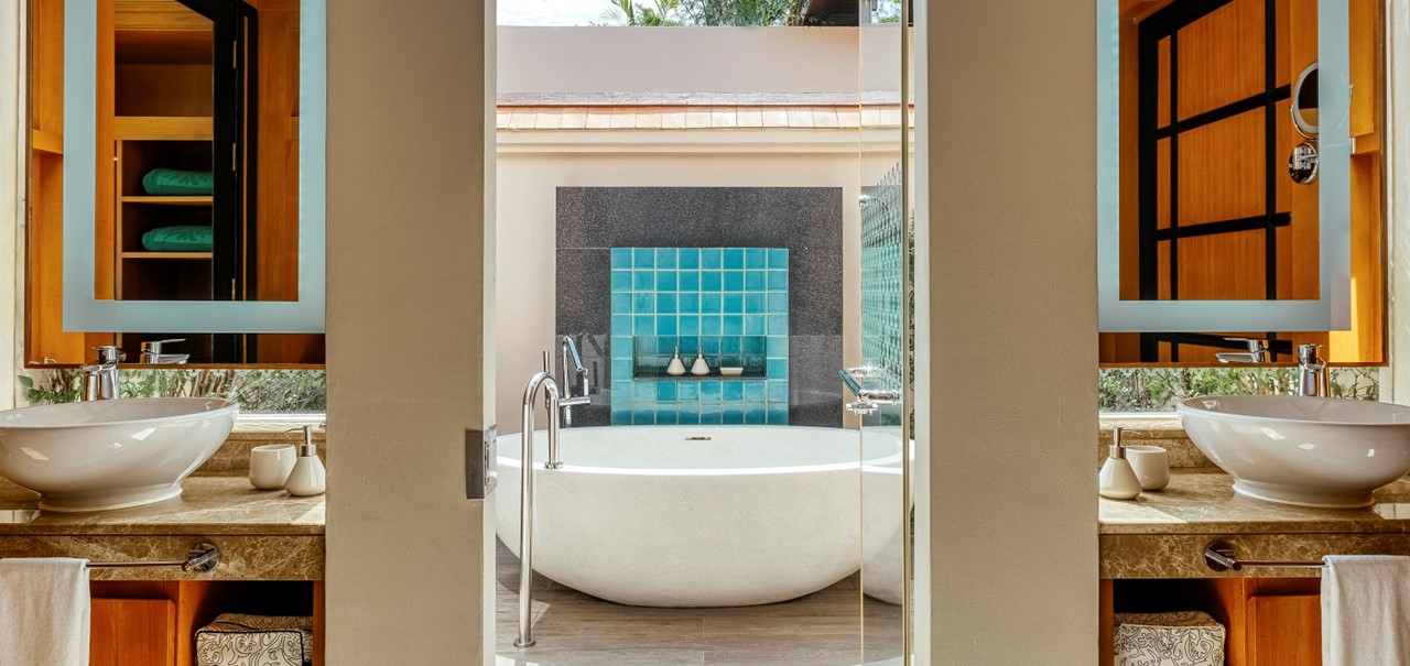 Banyan Pool Villa Bathroom