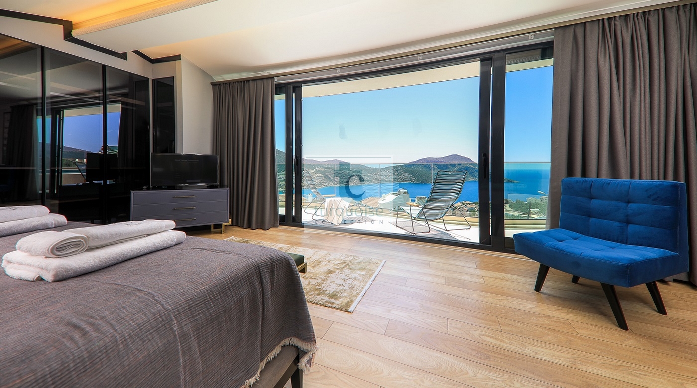 Villa Sandie The Turquoise Collection 3