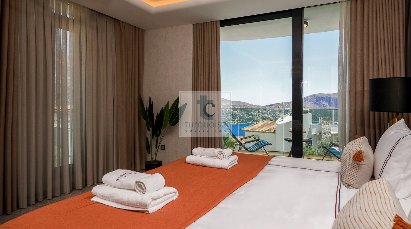 Villa Sandie The Turquoise Collection 12