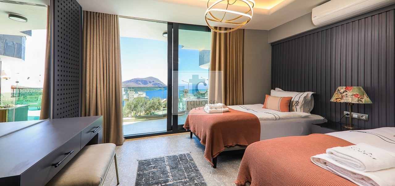 Villa Sandie The Turquoise Collection 14