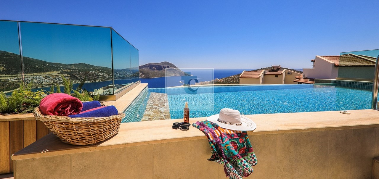 Villa Sandie The Turquoise Collection 18