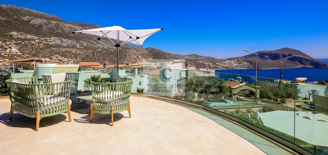 Villa Sandie The Turquoise Collection 25