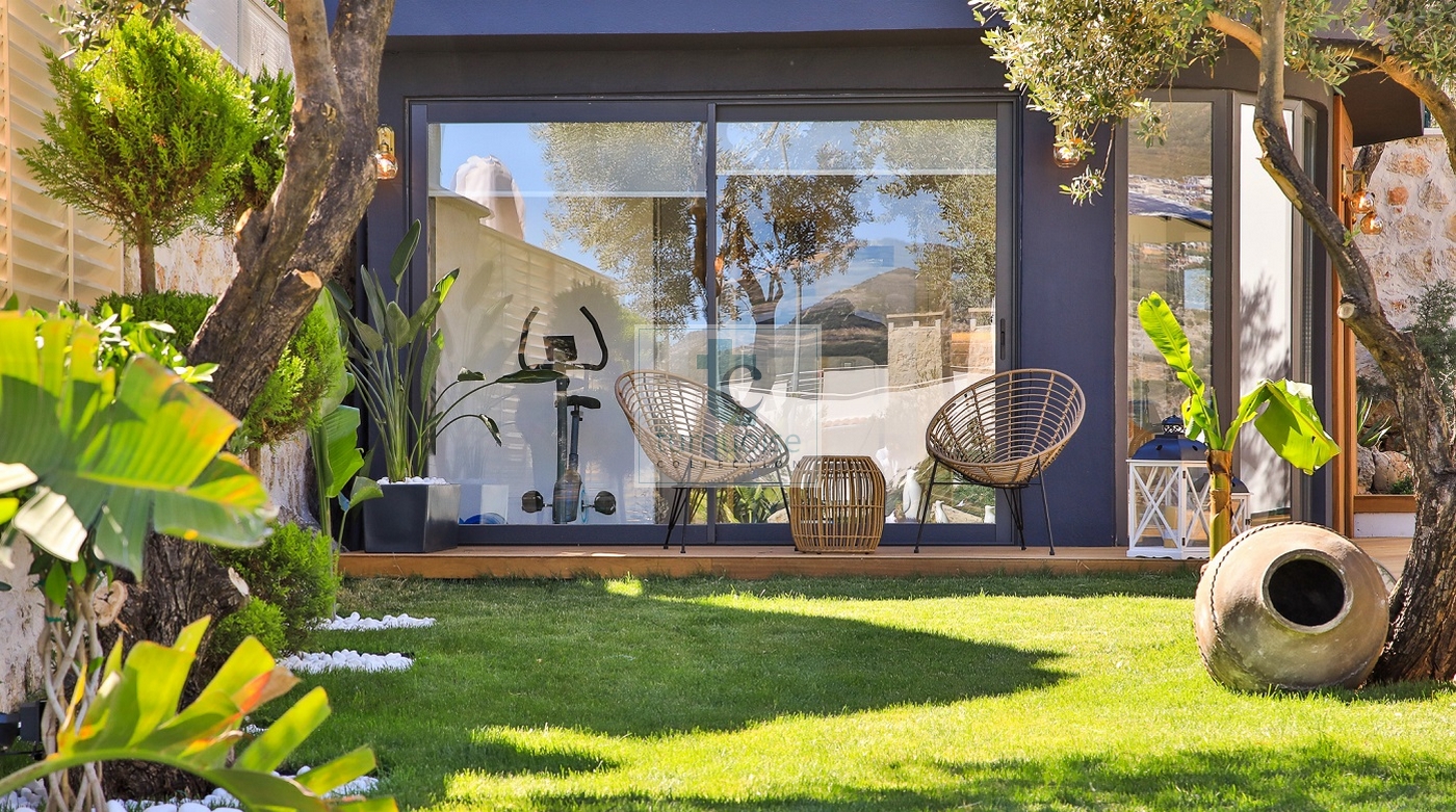 Villa Sandie The Turquoise Collection 39