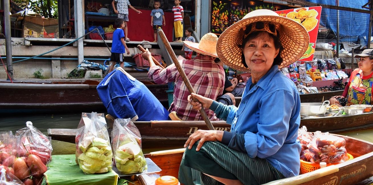 Floating Market Unsplash