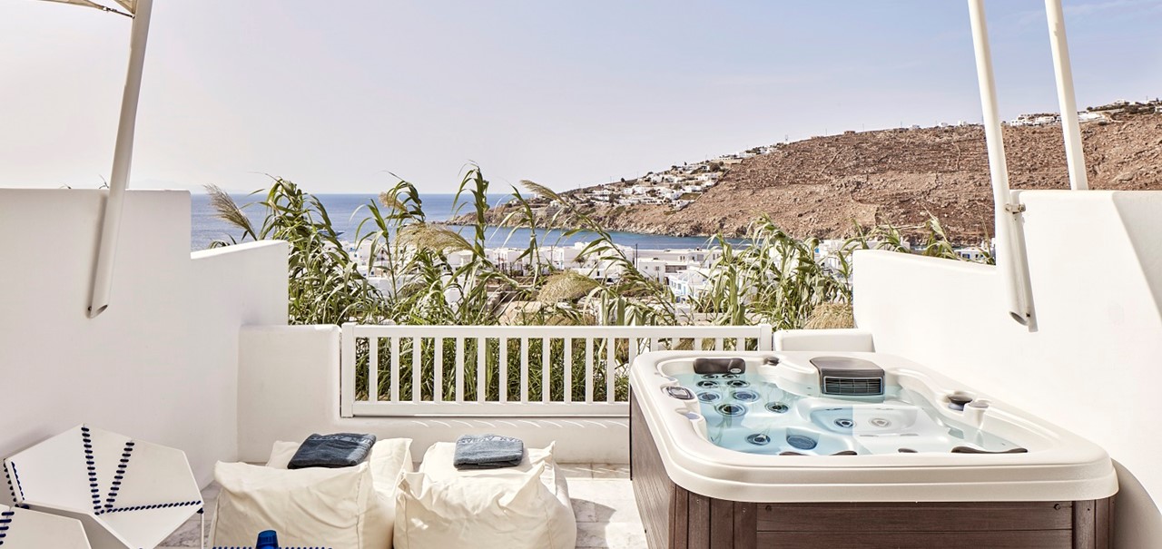 Sea View Jacuzzi 3
