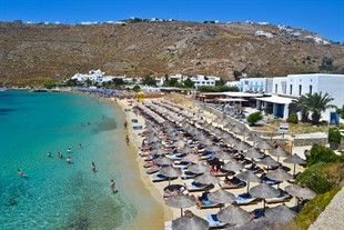 Psarou Beach