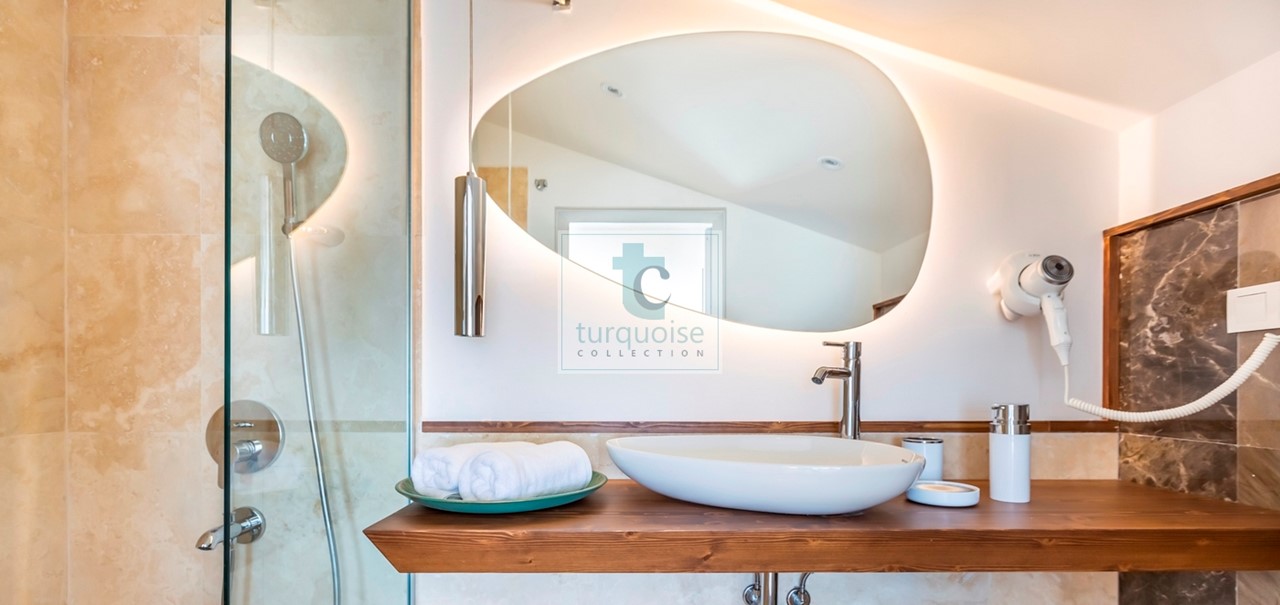 Villa Phi The Turquoise Collection 5