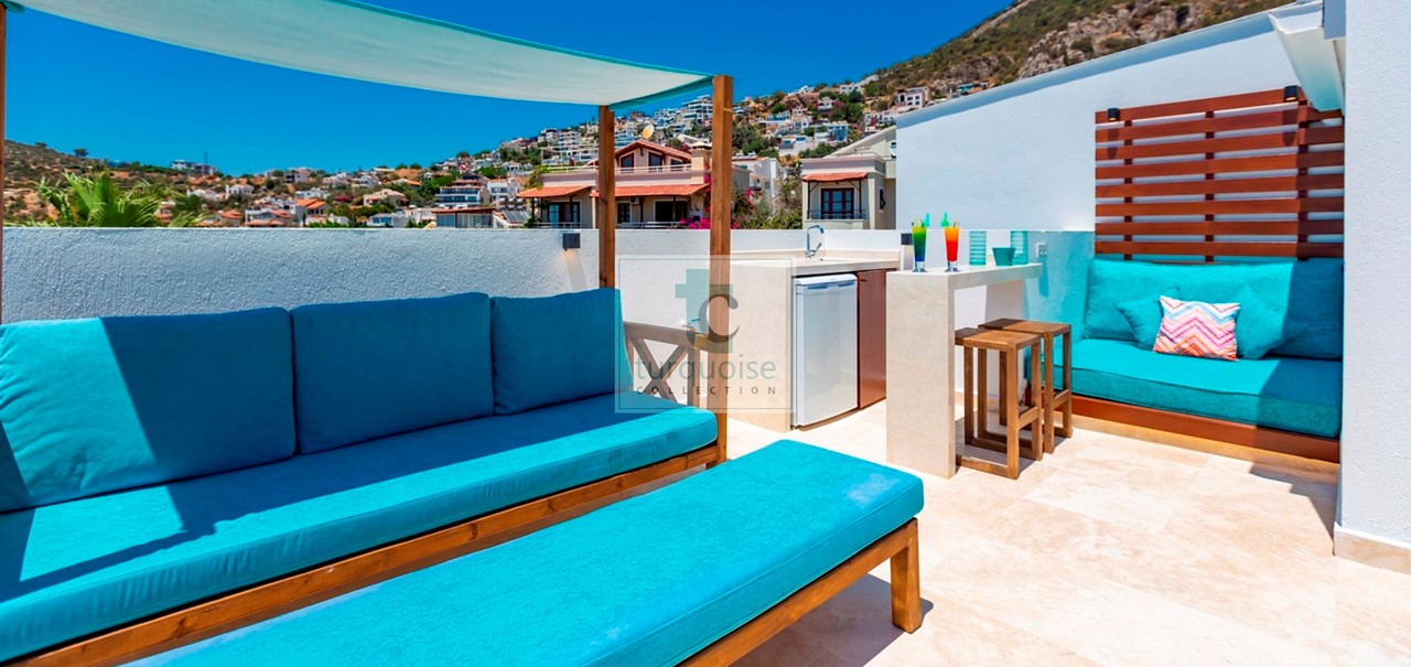 Villa Phi The Turquoise Collection 7