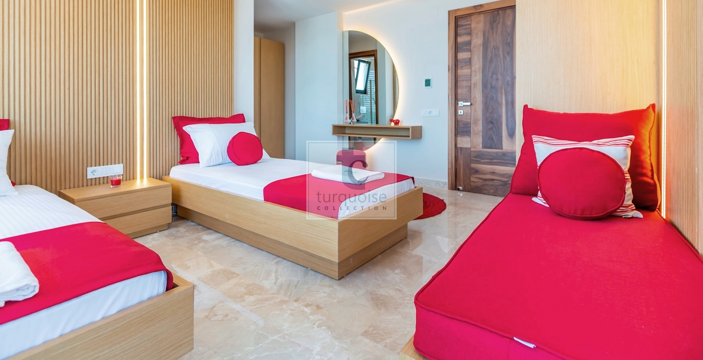 Villa Phi The Turquoise Collection 14