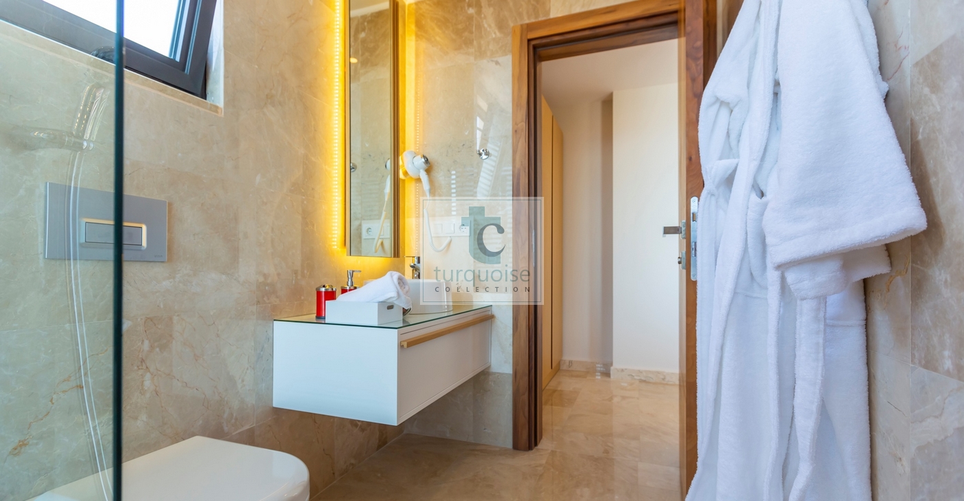 Villa Phi The Turquoise Collection 17