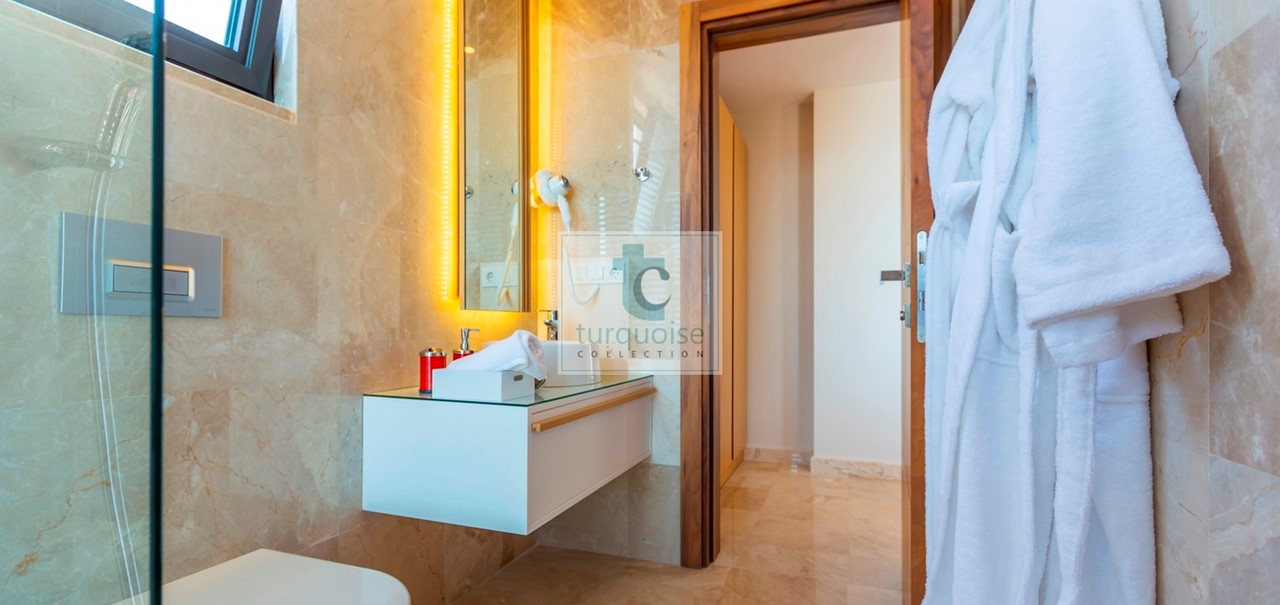 Villa Phi The Turquoise Collection 17