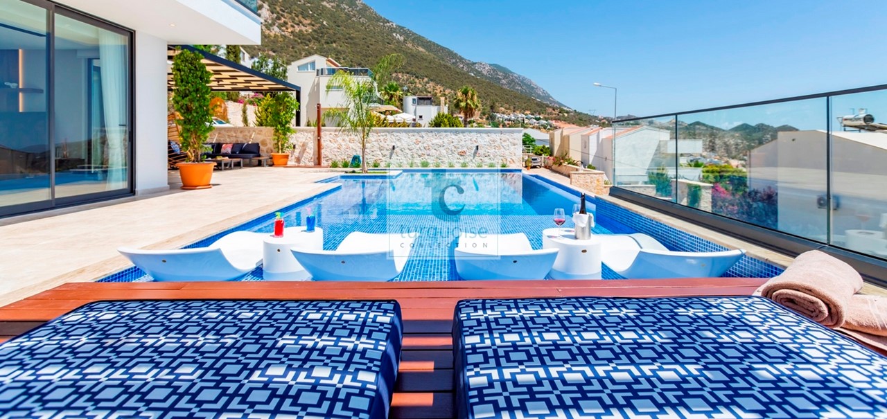 Villa Phi The Turquoise Collection 38