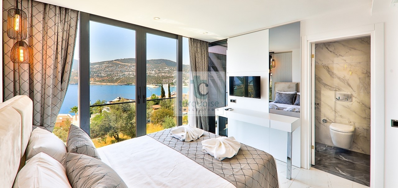 Villa Murphy The Turquoise Collection 7