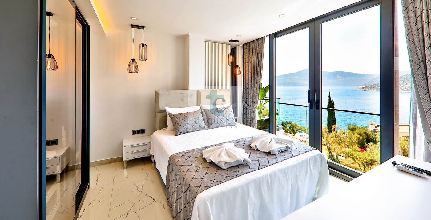 Villa Murphy The Turquoise Collection 8