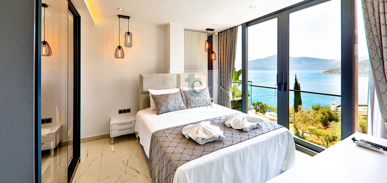 Villa Murphy The Turquoise Collection 8