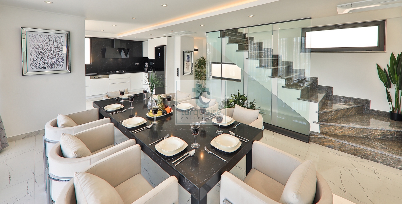 Villa Murphy The Turquoise Collection 10