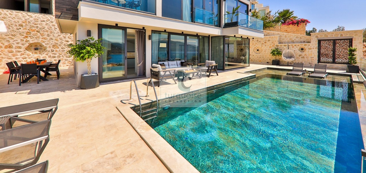 Villa Murphy The Turquoise Collection 18