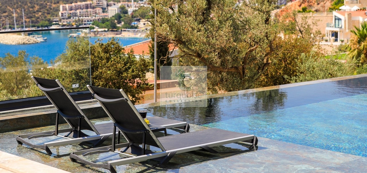 Villa Murphy The Turquoise Collection 26