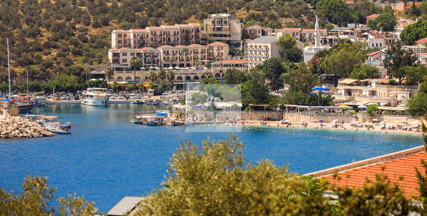 Villa Murphy The Turquoise Collection 27