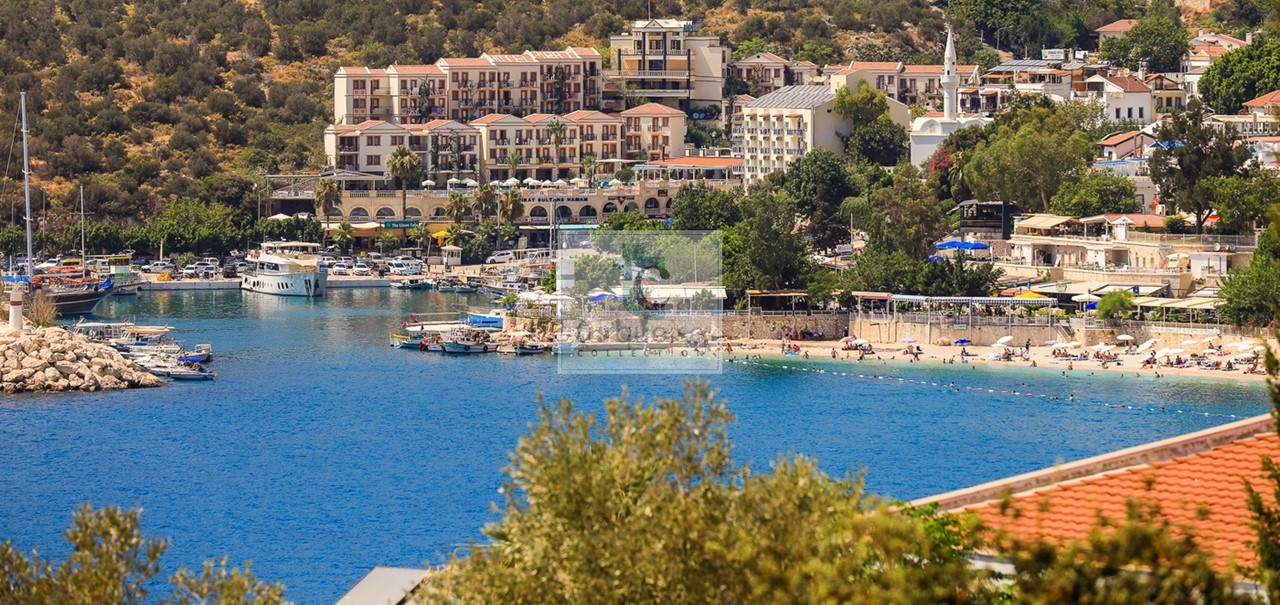 Villa Murphy The Turquoise Collection 27