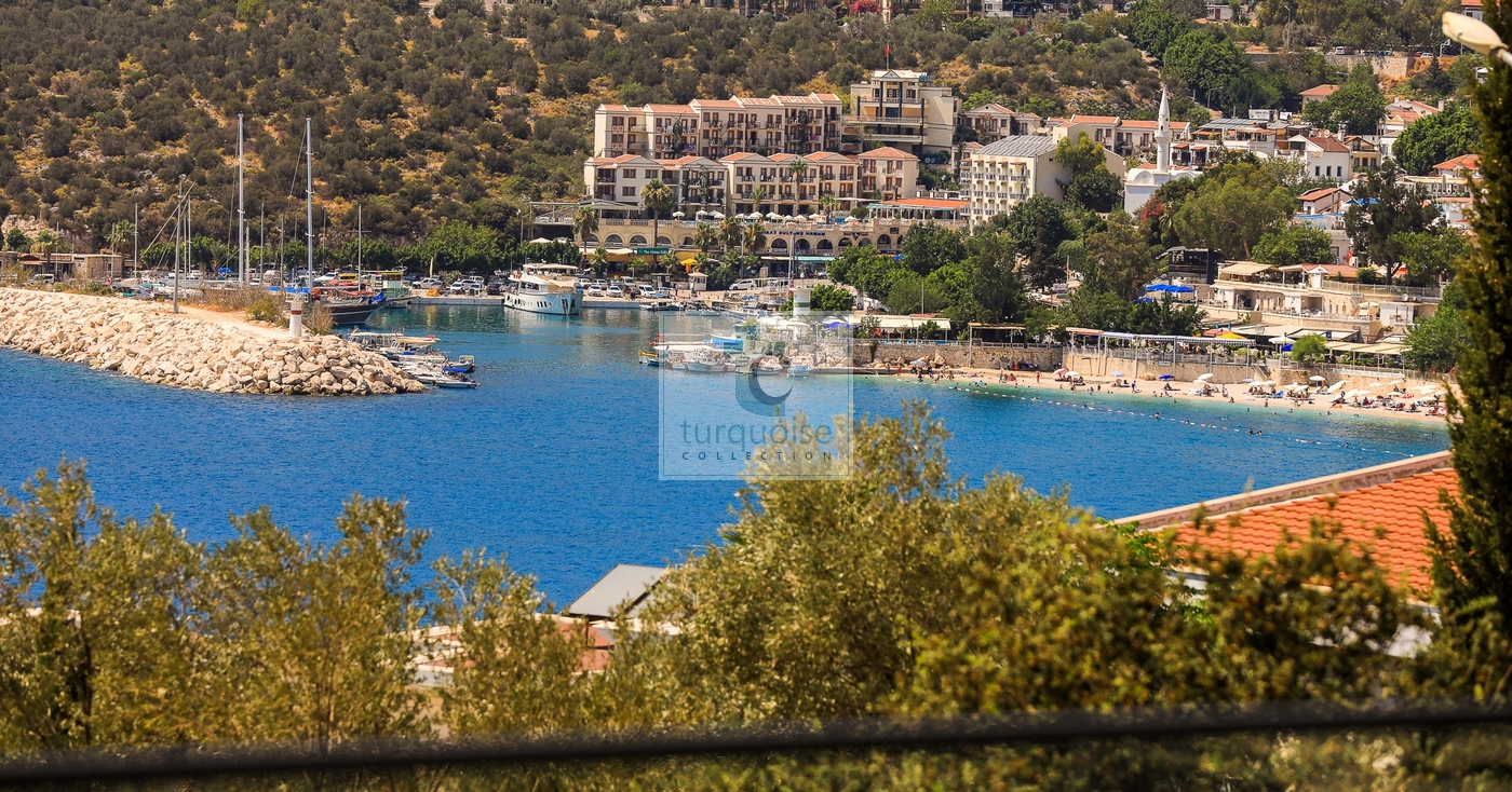 Villa Murphy The Turquoise Collection 28